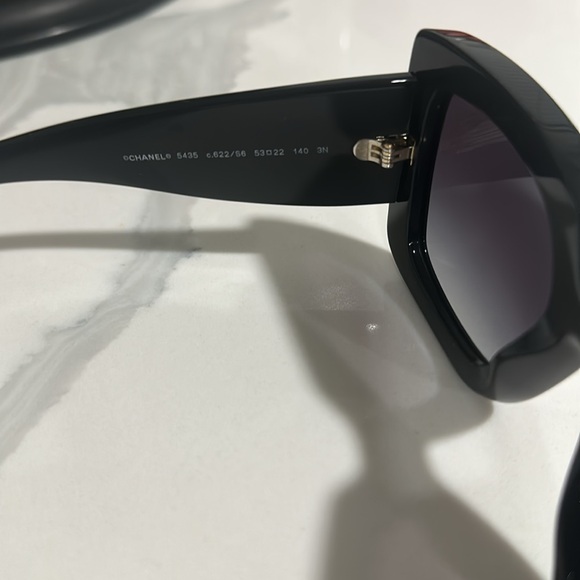 CHANEL sunglasses  - Picture 5 of 10